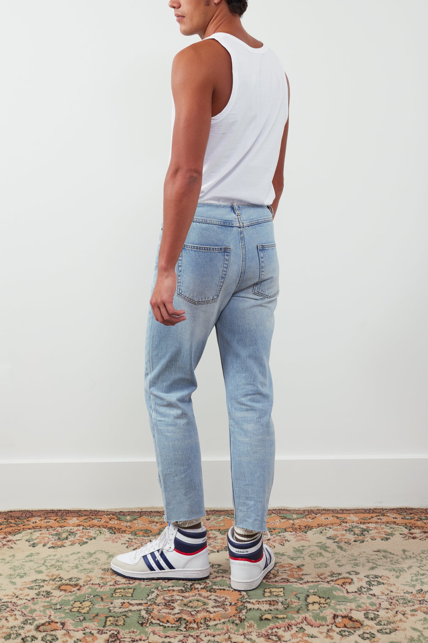 Tapahi Cropped Slim-Fit Straight-Leg Jeans
