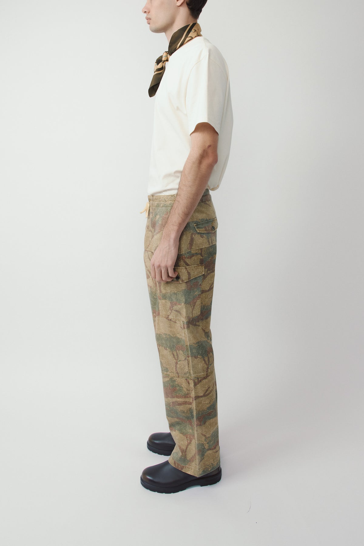 Niha Camouflage-Print Cargo Pants