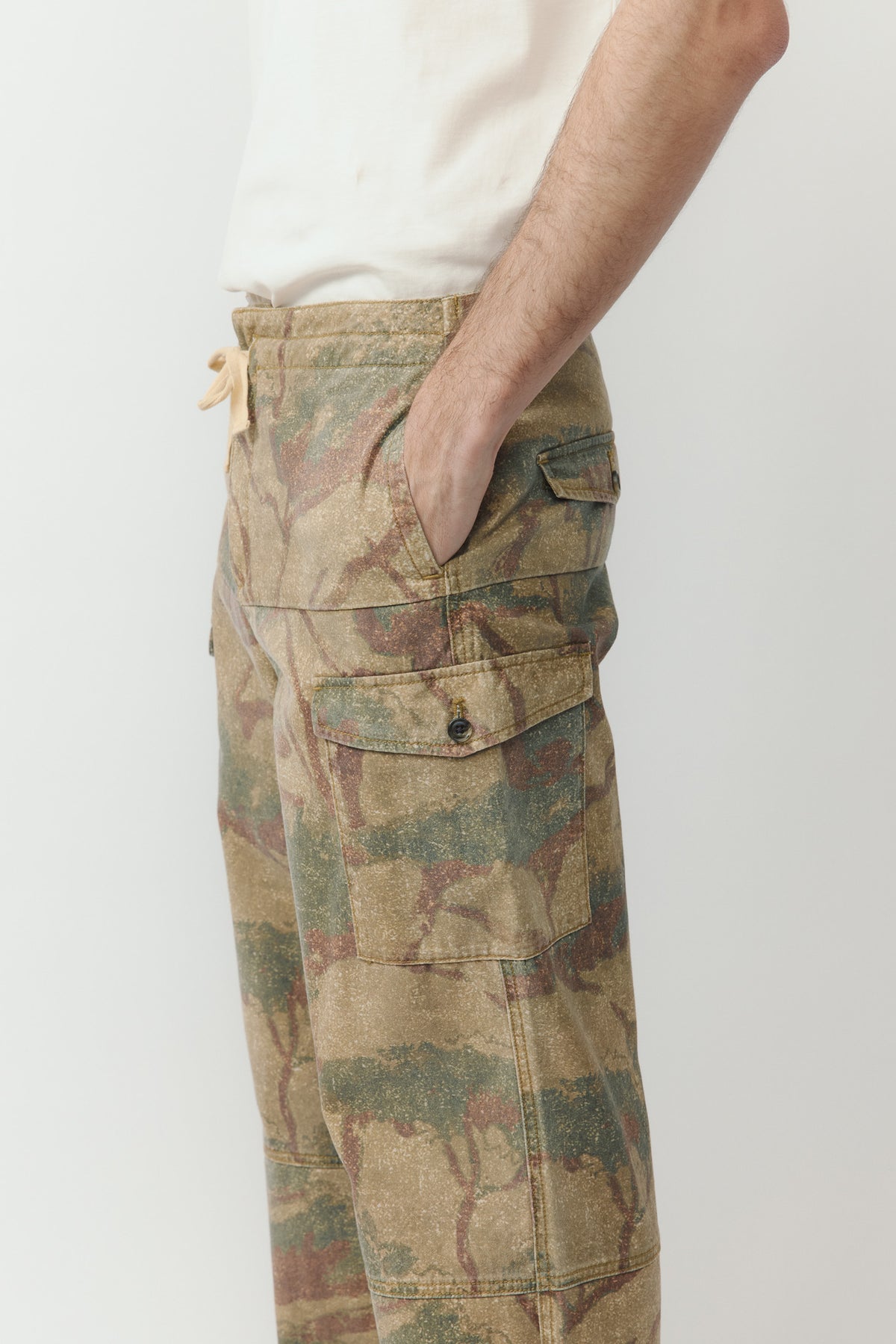 Niha Camouflage-Print Cargo Pants