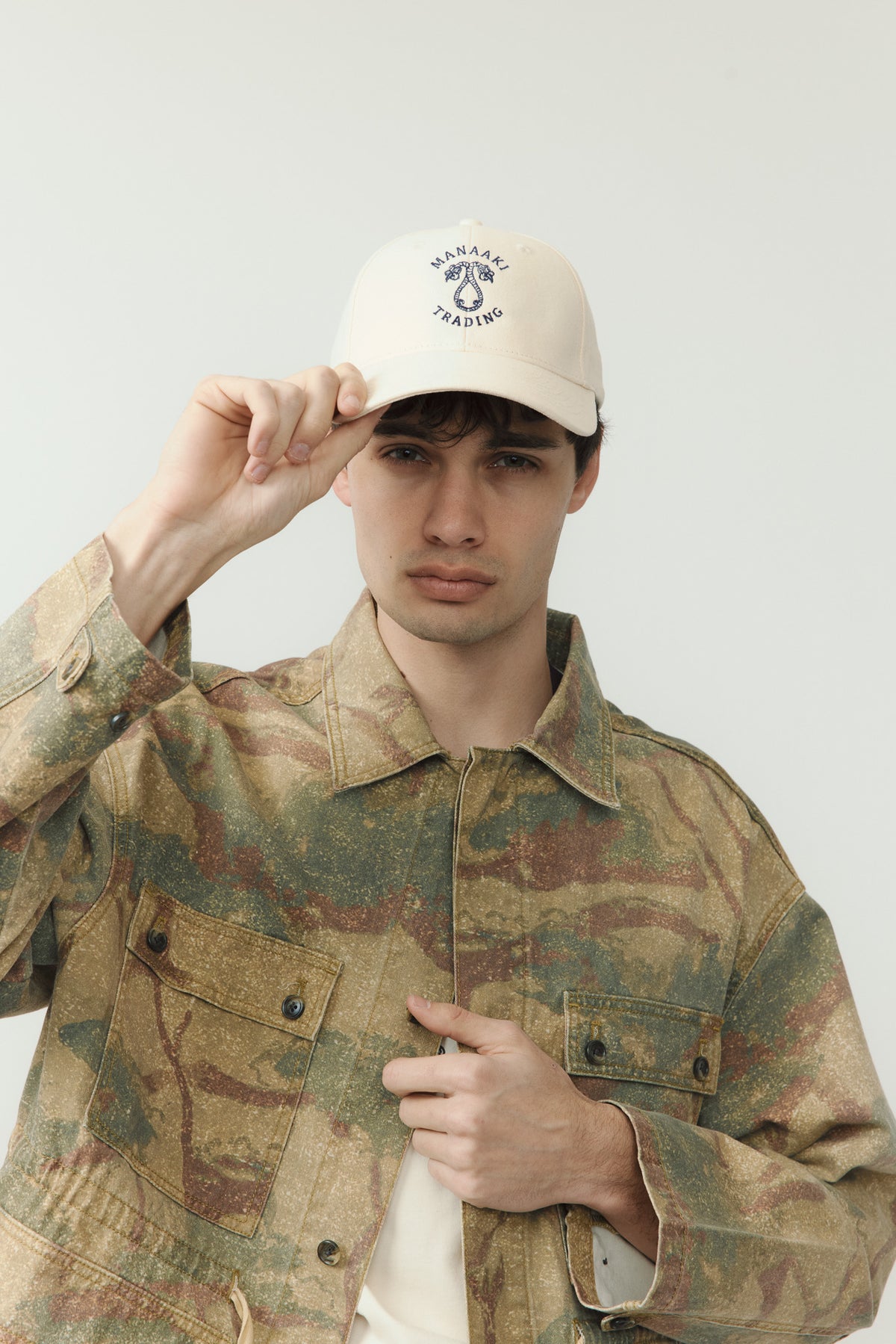 Manaaki Trading Emblem Cap - Off White